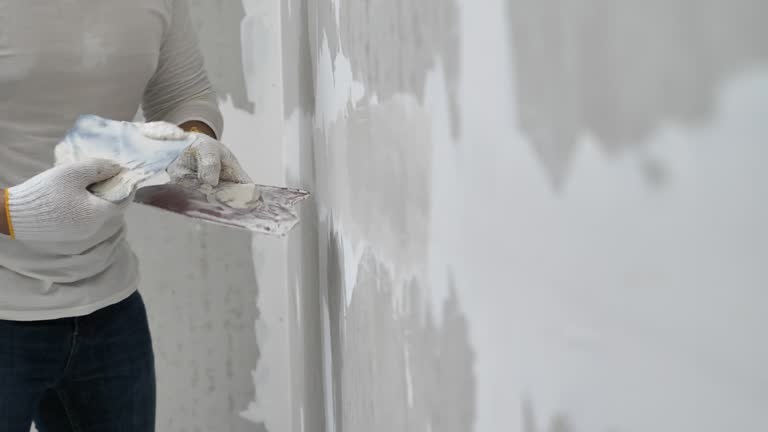 Wallpaper Removal and Painting in Yale, MI